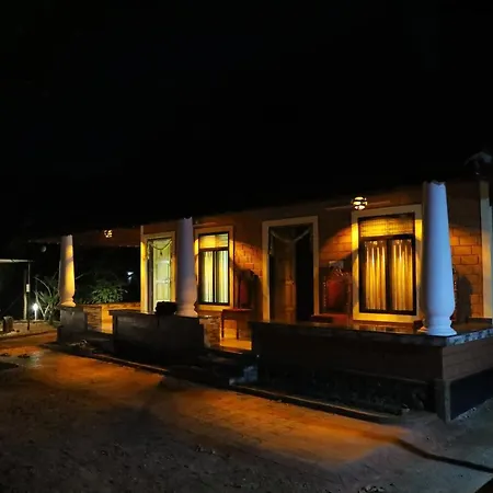 The Munroe Vibes Inn Mundrothuruth Exterior photo